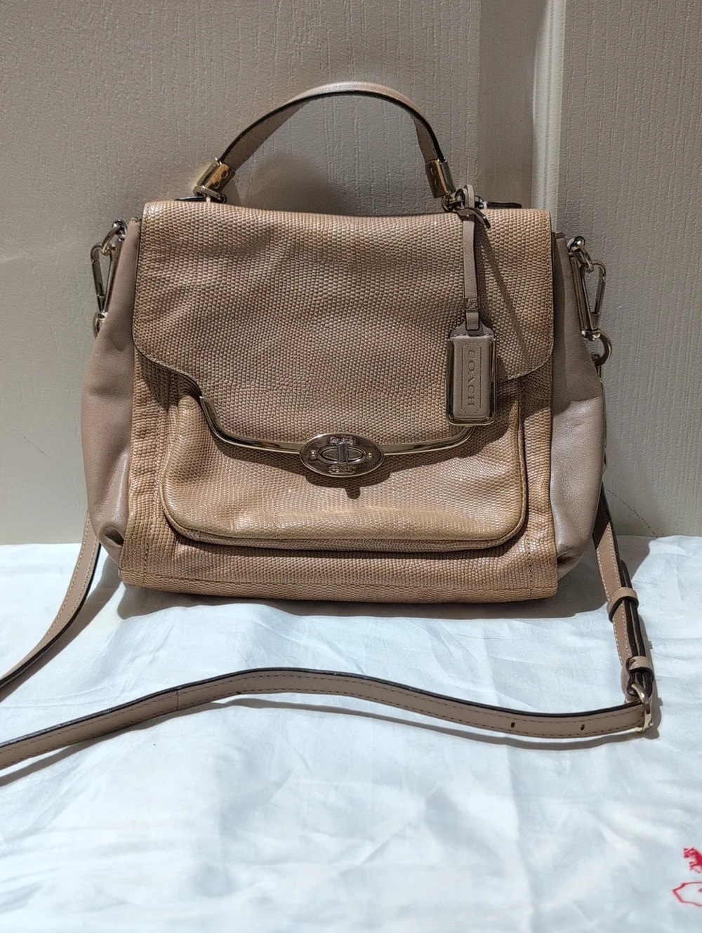 Coach Beige Leather Turnlock Satchel Shoulder Handbag